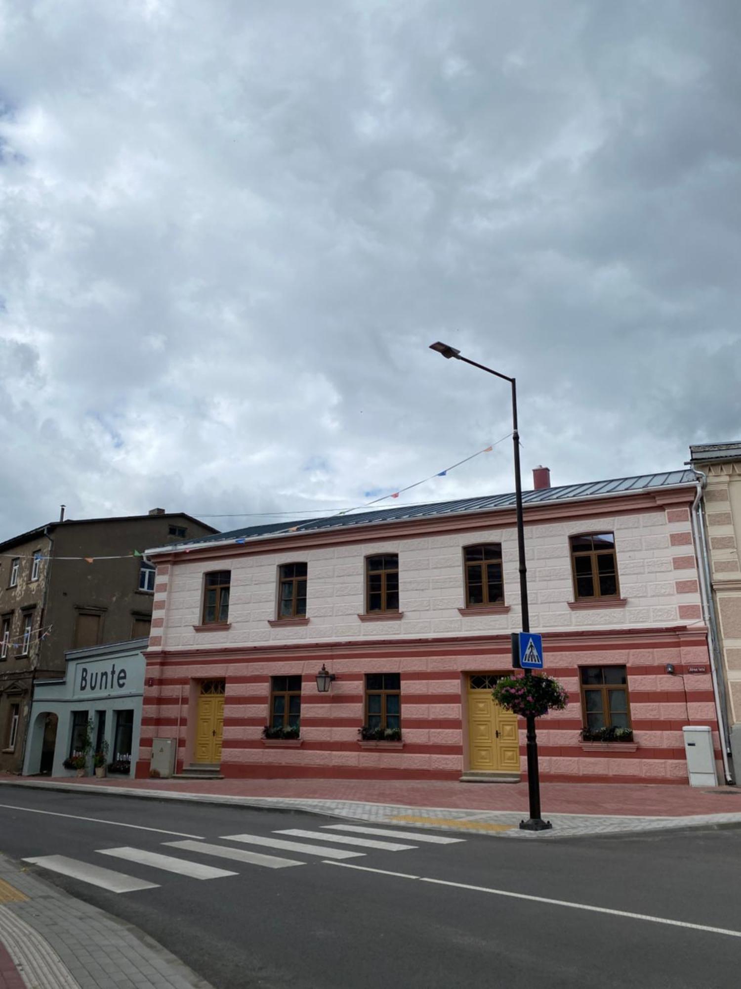Buntes Nams Daire Limbazi Dış mekan fotoğraf